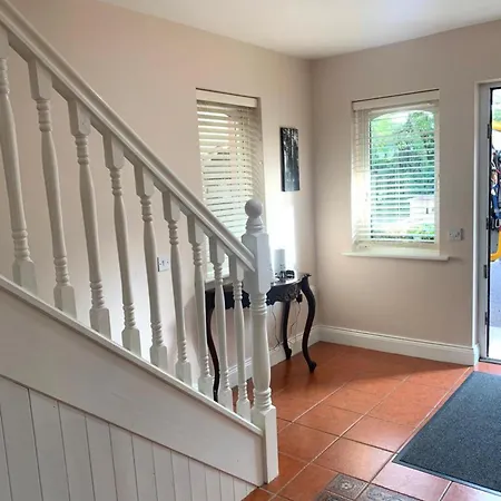 Remarkable 4 Bed House In Town Σπίτι διακοπών Kenmare