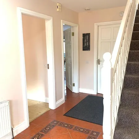 Remarkable 4 Bed House In Town * Kenmare