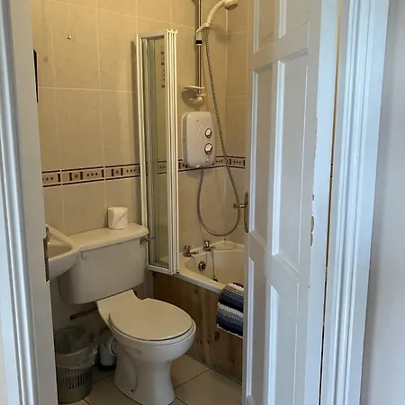 Remarkable 4 Bed House In Town * Kenmare
