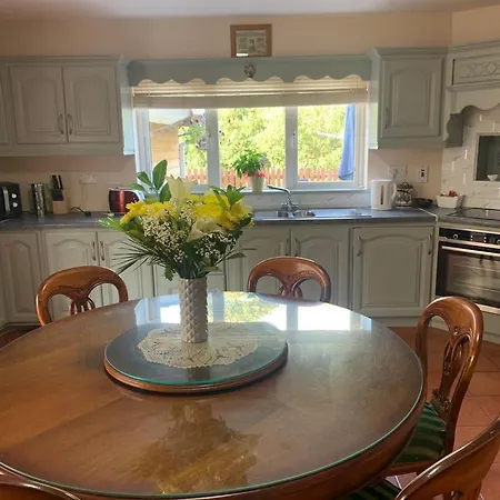 Remarkable 4 Bed House In Town * Kenmare
